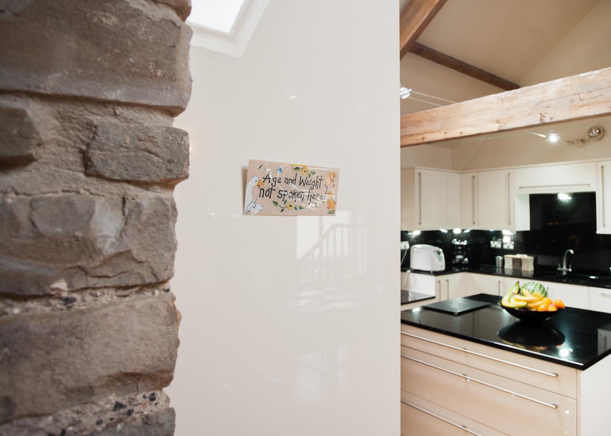 Bed and Breakfast Beudy Bach Cross Hands Экстерьер фото