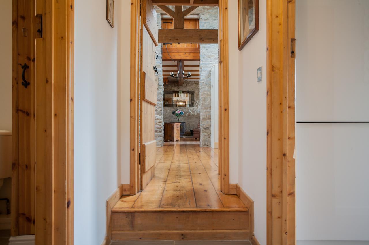 Bed and Breakfast Beudy Bach Cross Hands Экстерьер фото